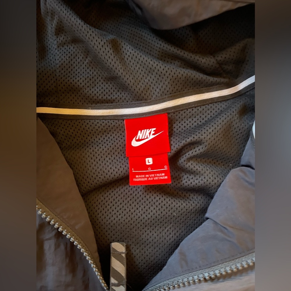 Nike Air Men’s Grey/Black Pullover - image 7